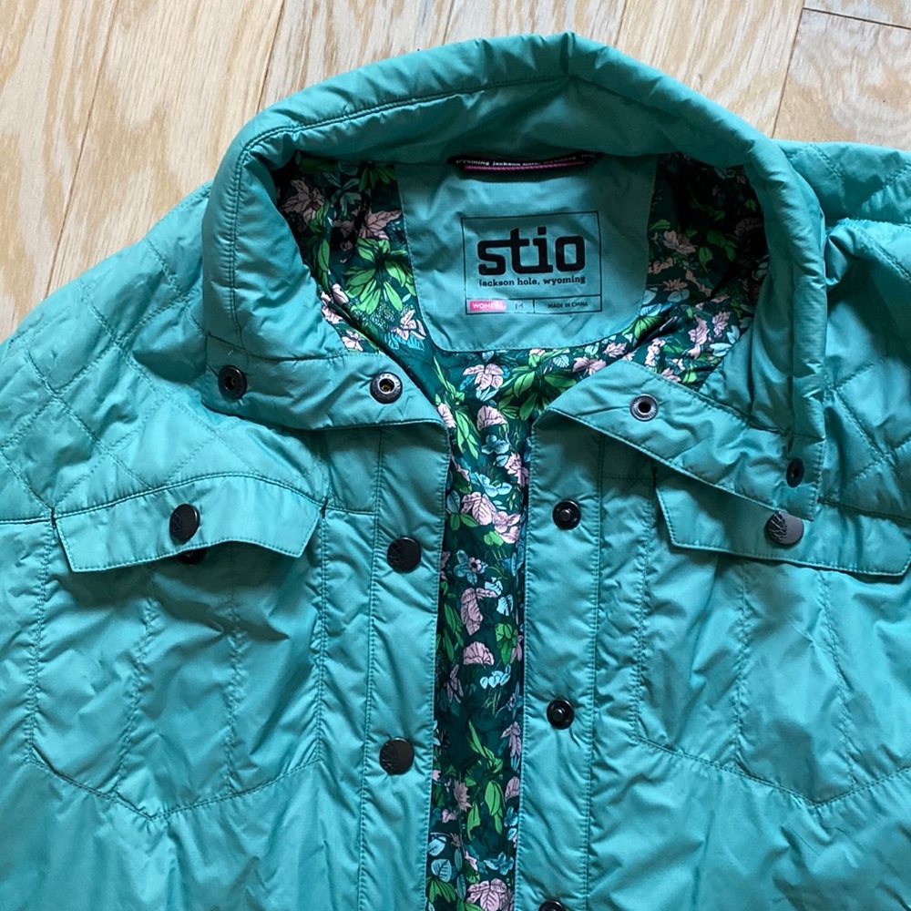 Stop Skycrest Women’s Medium Insulated Snap Shirt